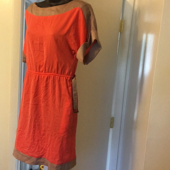 Dress - Picture 2 of 3